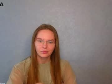 See _lysafeta_ online Now @ gee.watch