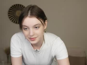 See Cant_fool_heart online Now @ gee.watch