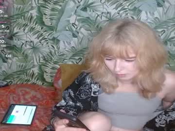 See Lemonmczesty online Now @ gee.watch
